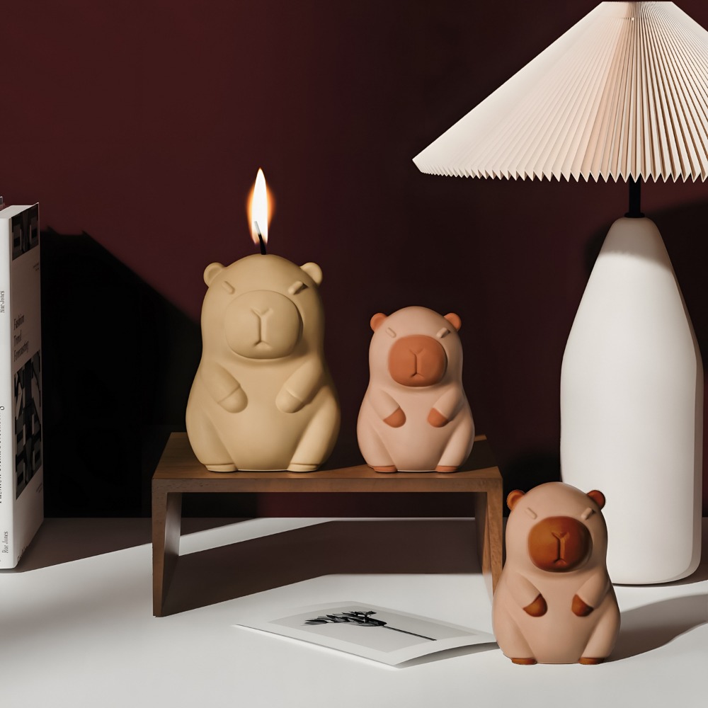 Standing Capybara Scent Candle - огляд і ціна Candle Supplies Storage
